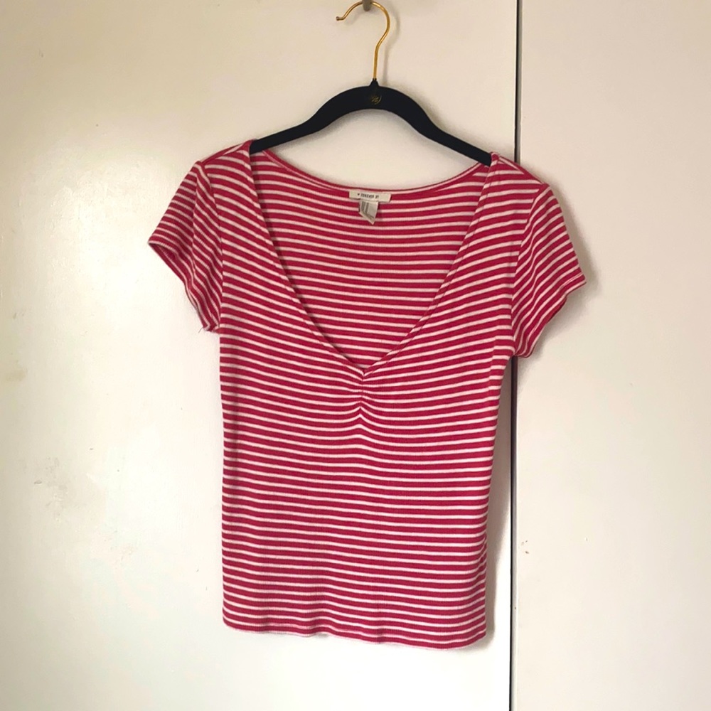 Cute & Fitted Short Sleeve Tee